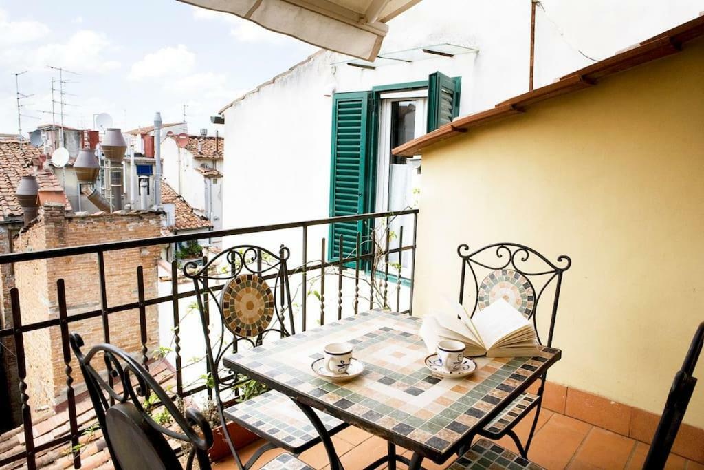 Rebby'S Terrace Apartment Florence Exterior photo